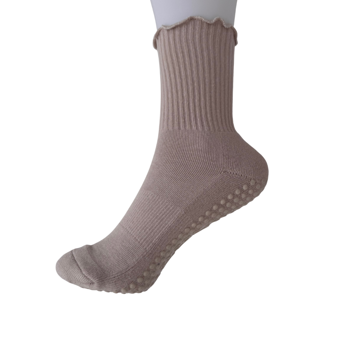 Grip Socke „hell-greige mit Wellenrand“